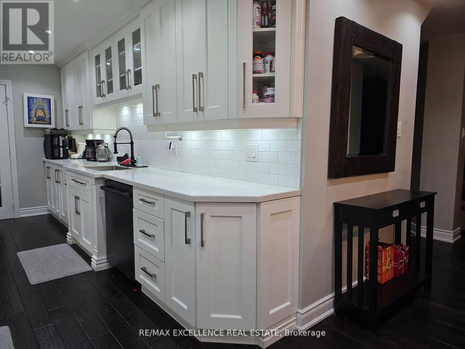 ( Upper Only ) - 50 Elizabeth Street S, Brampton, Ontario  L6Y 1R1 - Photo 4 - W13130284