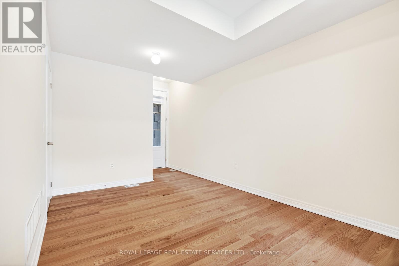 Unit 2 - 3207 Sixth Line, Oakville, Ontario  L6H 0V8 - Photo 4 - W13130292