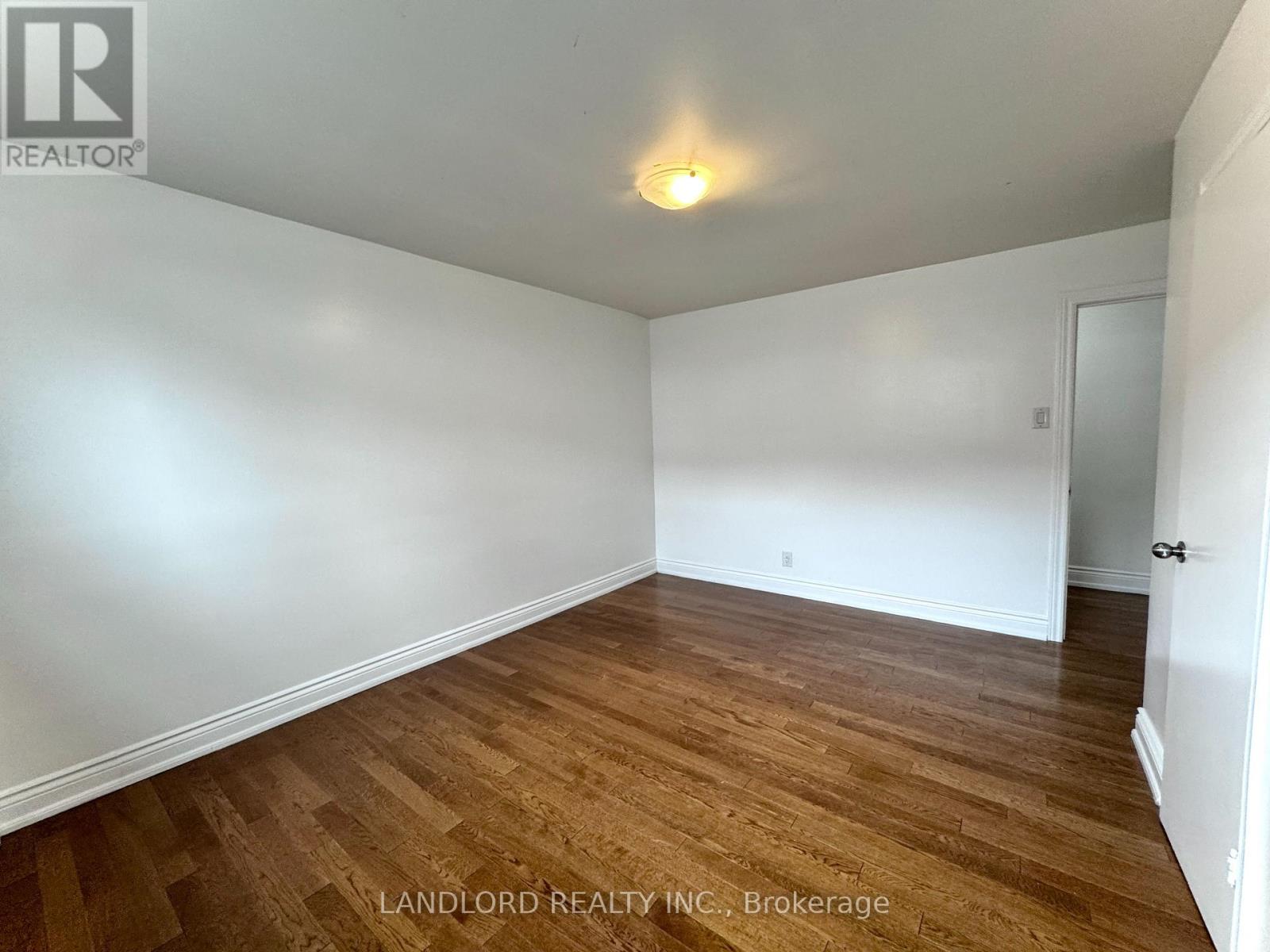 2 - 92 Trethewey Drive, Toronto, Ontario  M6M 4B4 - Photo 16 - W13130318
