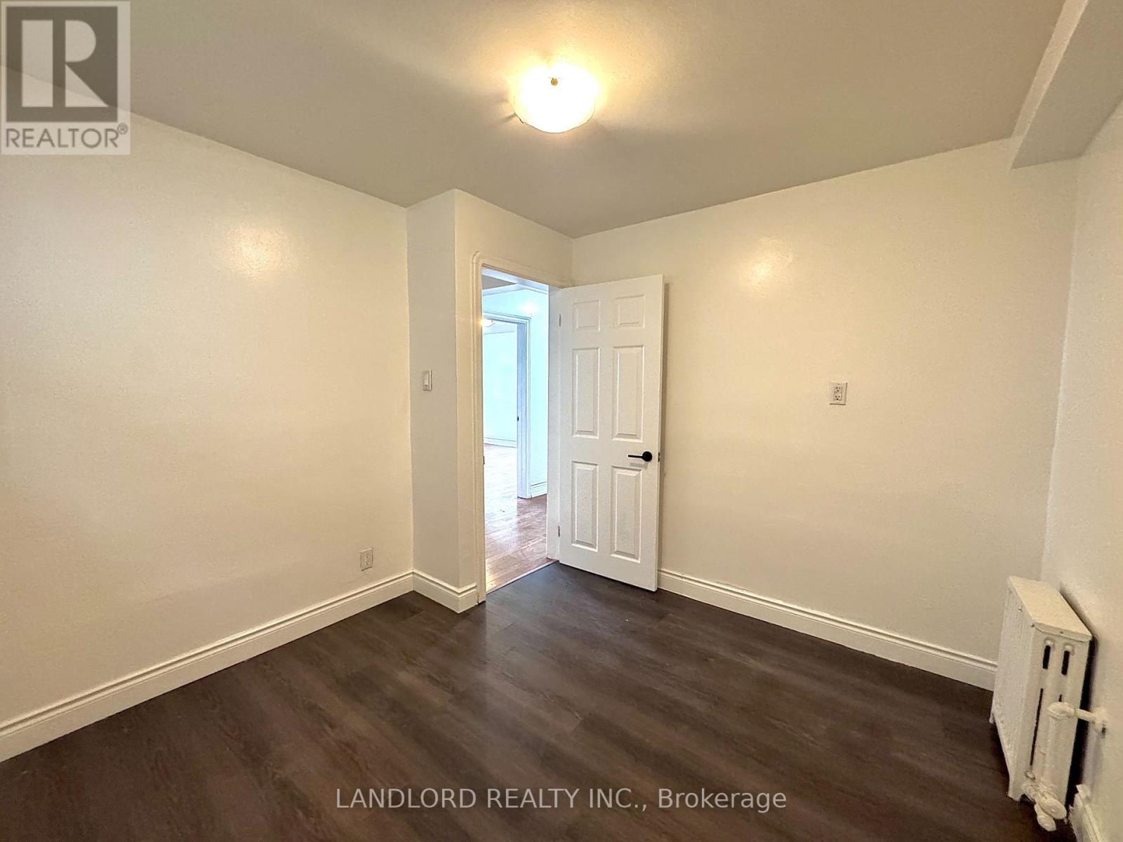 2 - 92 Trethewey Drive, Toronto, Ontario  M6M 4B4 - Photo 8 - W13130318