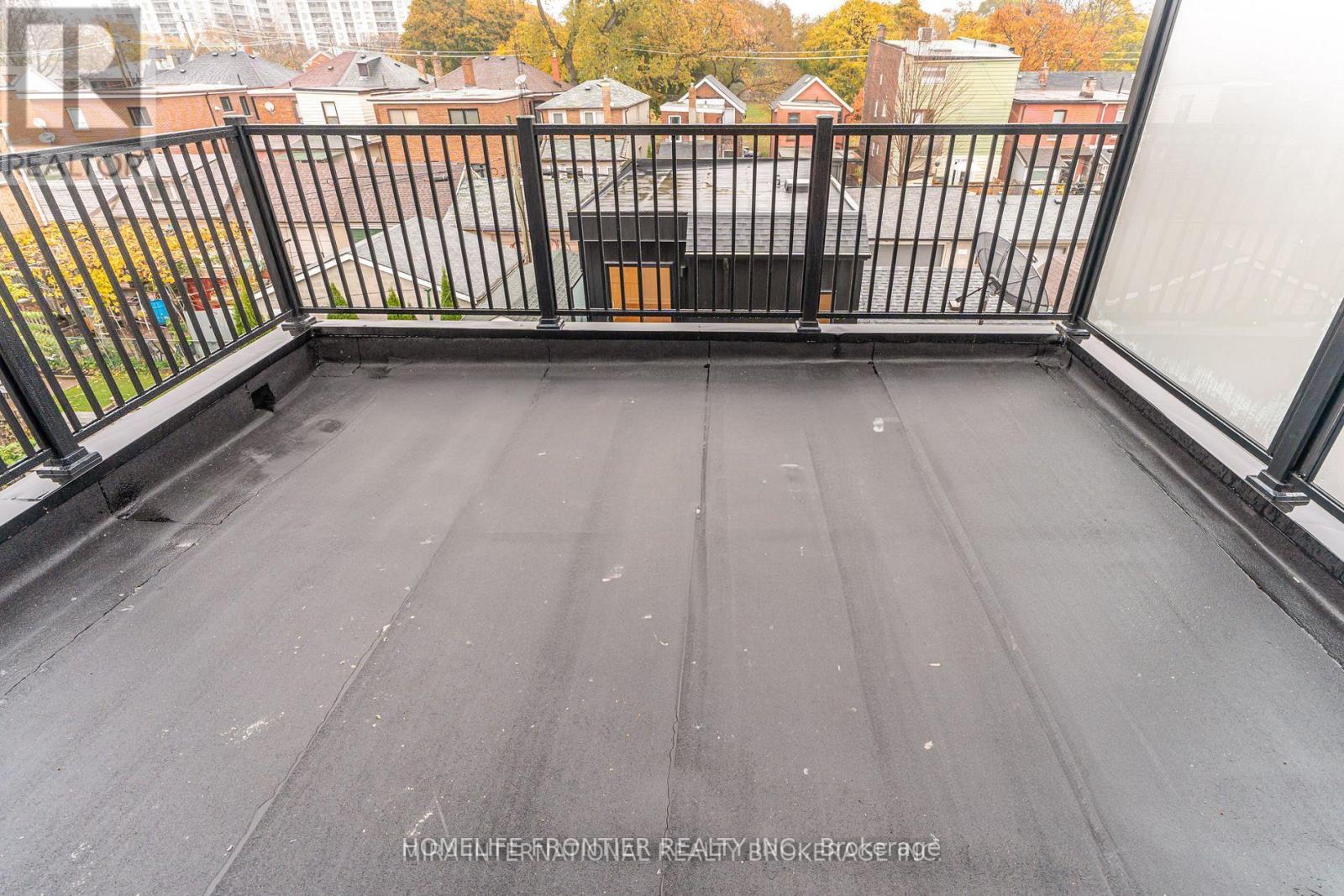 #3 (Upper) - 231 Symington Avenue, Toronto, Ontario  M6P 3W5 - Photo 12 - W13130326
