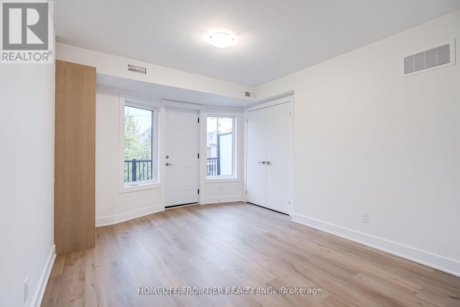 #3 (Upper) - 231 Symington Avenue, Toronto, Ontario  M6P 3W5 - Photo 19 - W13130326