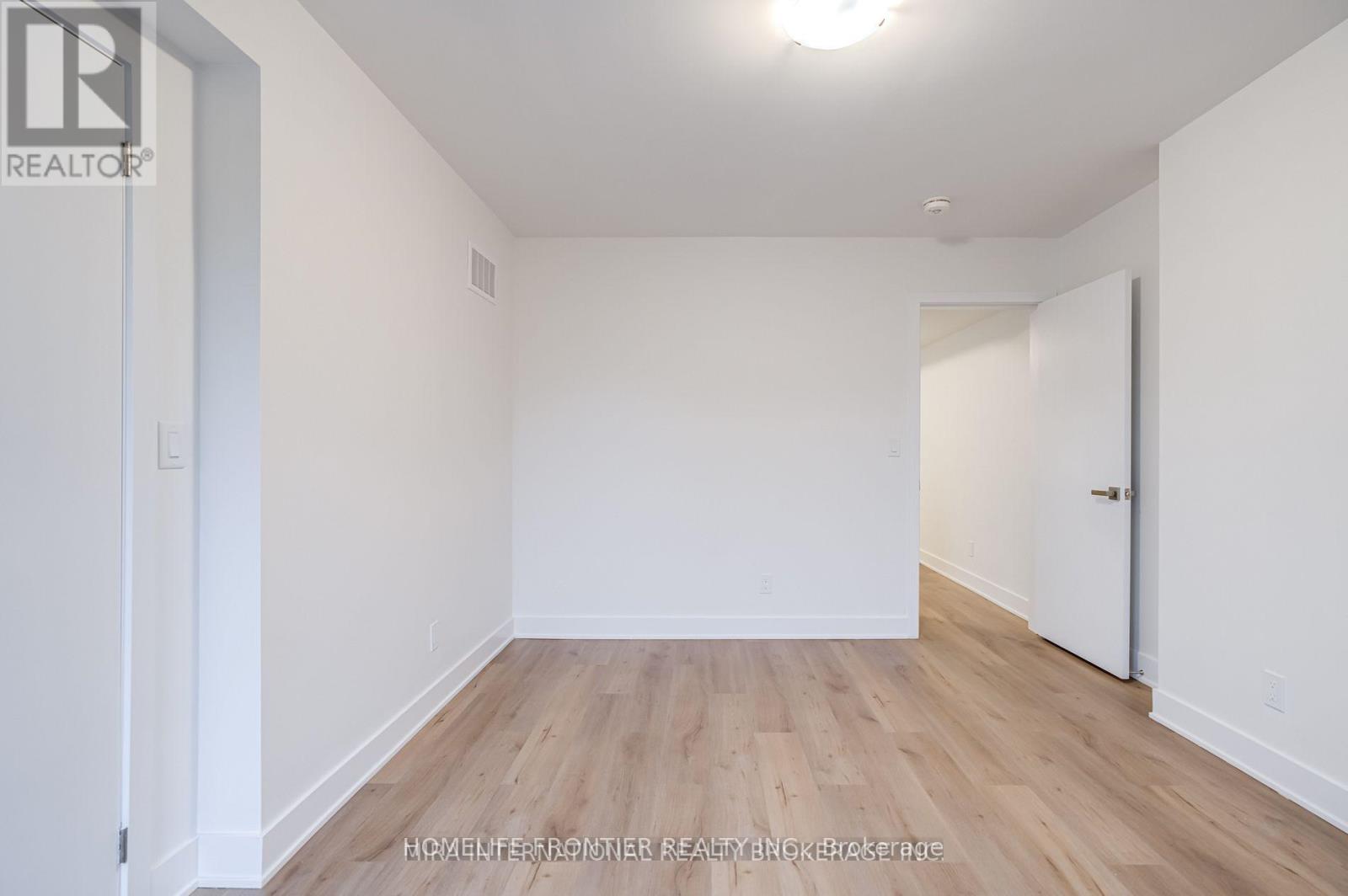 #3 (Upper) - 231 Symington Avenue, Toronto, Ontario  M6P 3W5 - Photo 21 - W13130326