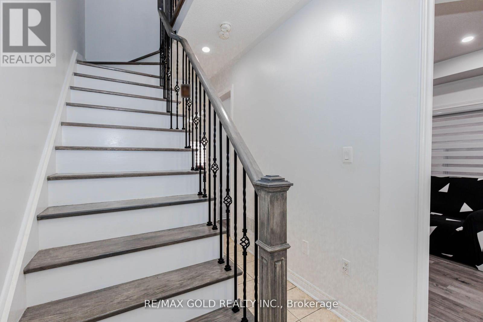 93 Footbridge Crescent, Brampton, Ontario  L6R 0T9 - Photo 21 - W13130328