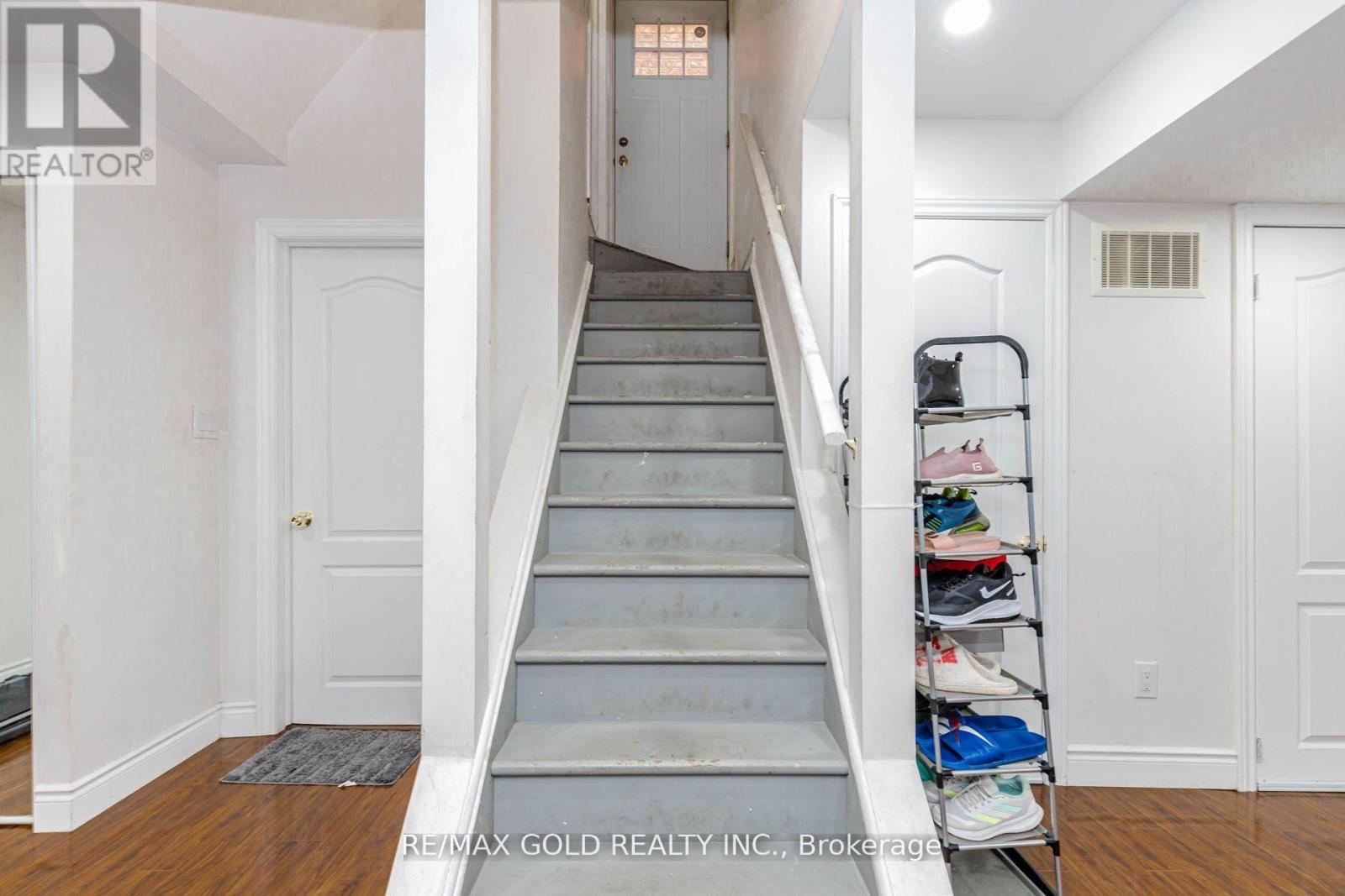 93 Footbridge Crescent, Brampton, Ontario  L6R 0T9 - Photo 36 - W13130328