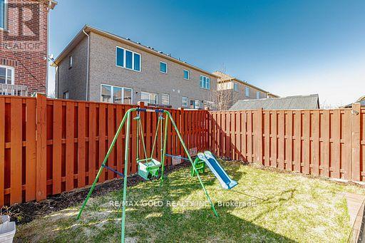 93 Footbridge Crescent, Brampton, Ontario  L6R 0T9 - Photo 46 - W13130328