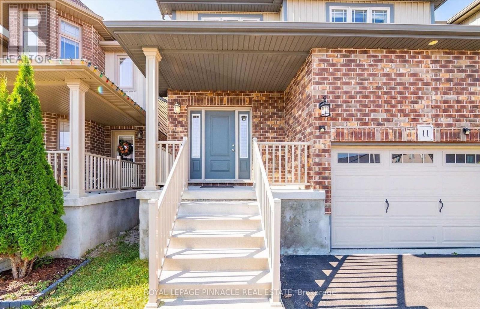 Upper Bdrm - 11 Burcombe Cross, Guelph, Ontario  N1L 0N4 - Photo 3 - X13130324