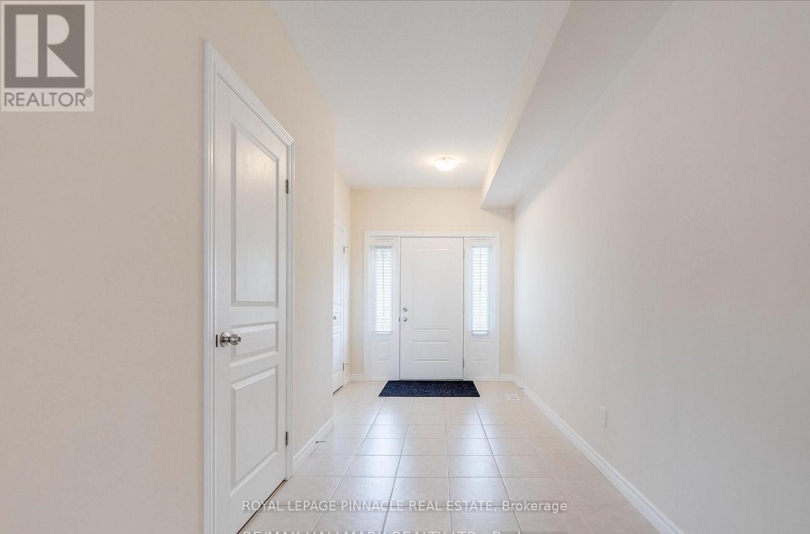 Upper Bdrm - 11 Burcombe Cross, Guelph, Ontario  N1L 0N4 - Photo 5 - X13130324