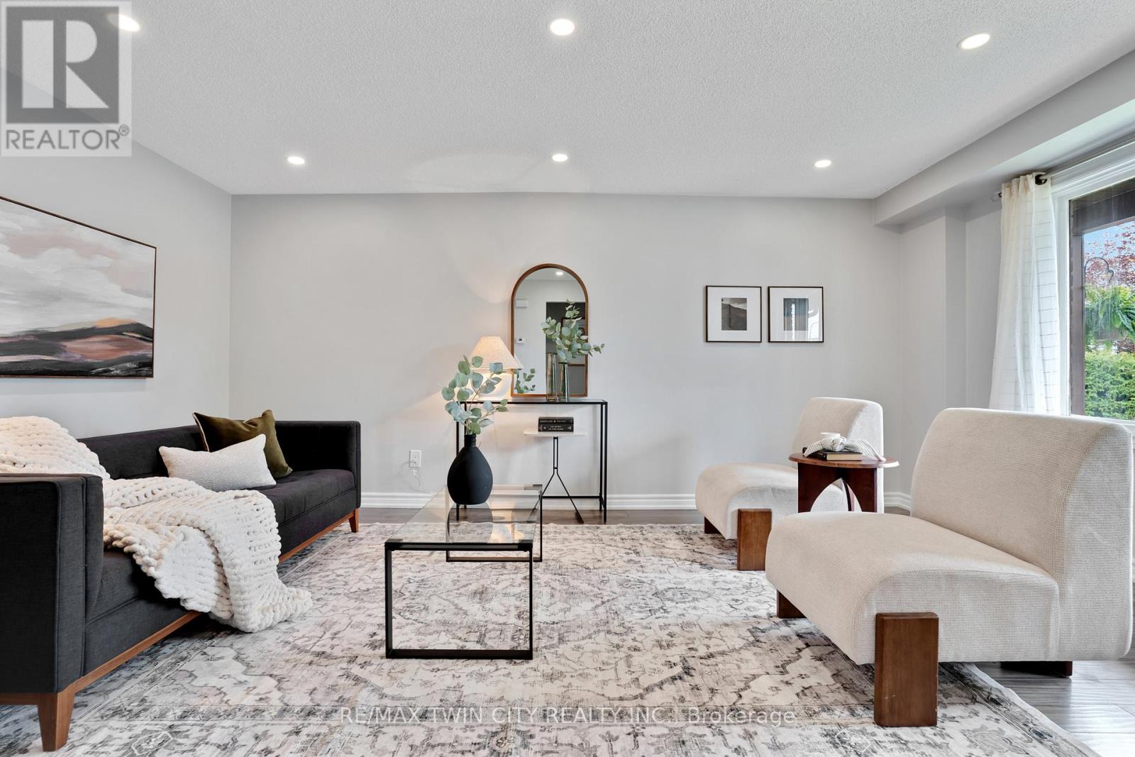 20 Ardoch Mews, Cambridge, Ontario  N1R 7T6 - Photo 4 - X13130356