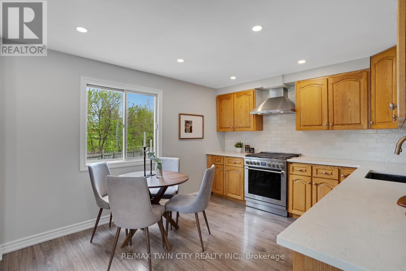 20 Ardoch Mews, Cambridge, Ontario  N1R 7T6 - Photo 8 - X13130356