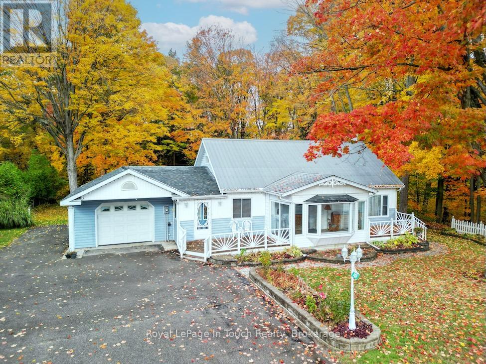 748 Overhead Bridge Road, Penetanguishene, Ontario L9M 0V6 - Photo 1 - S13130518