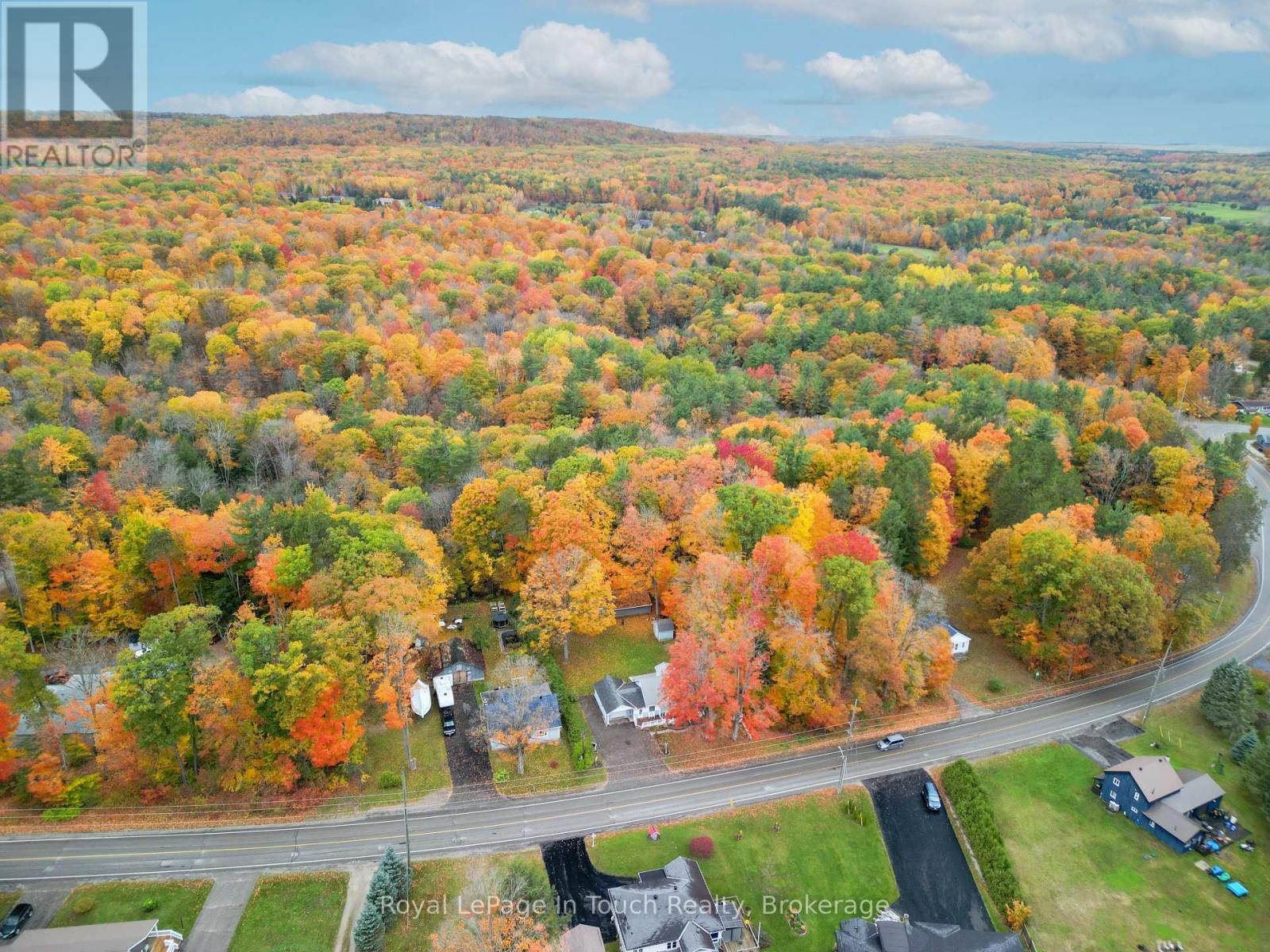 748 Overhead Bridge Road, Penetanguishene, Ontario L9M 0V6 - Photo 11 - S13130518