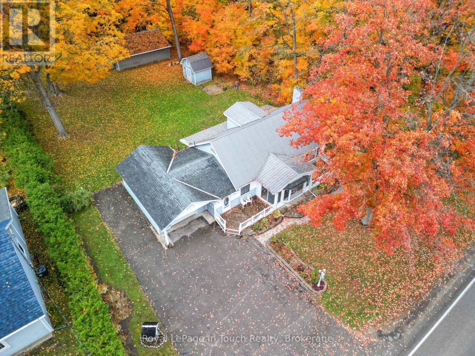 748 Overhead Bridge Road, Penetanguishene, Ontario L9M 0V6 - Photo 3 - S13130518