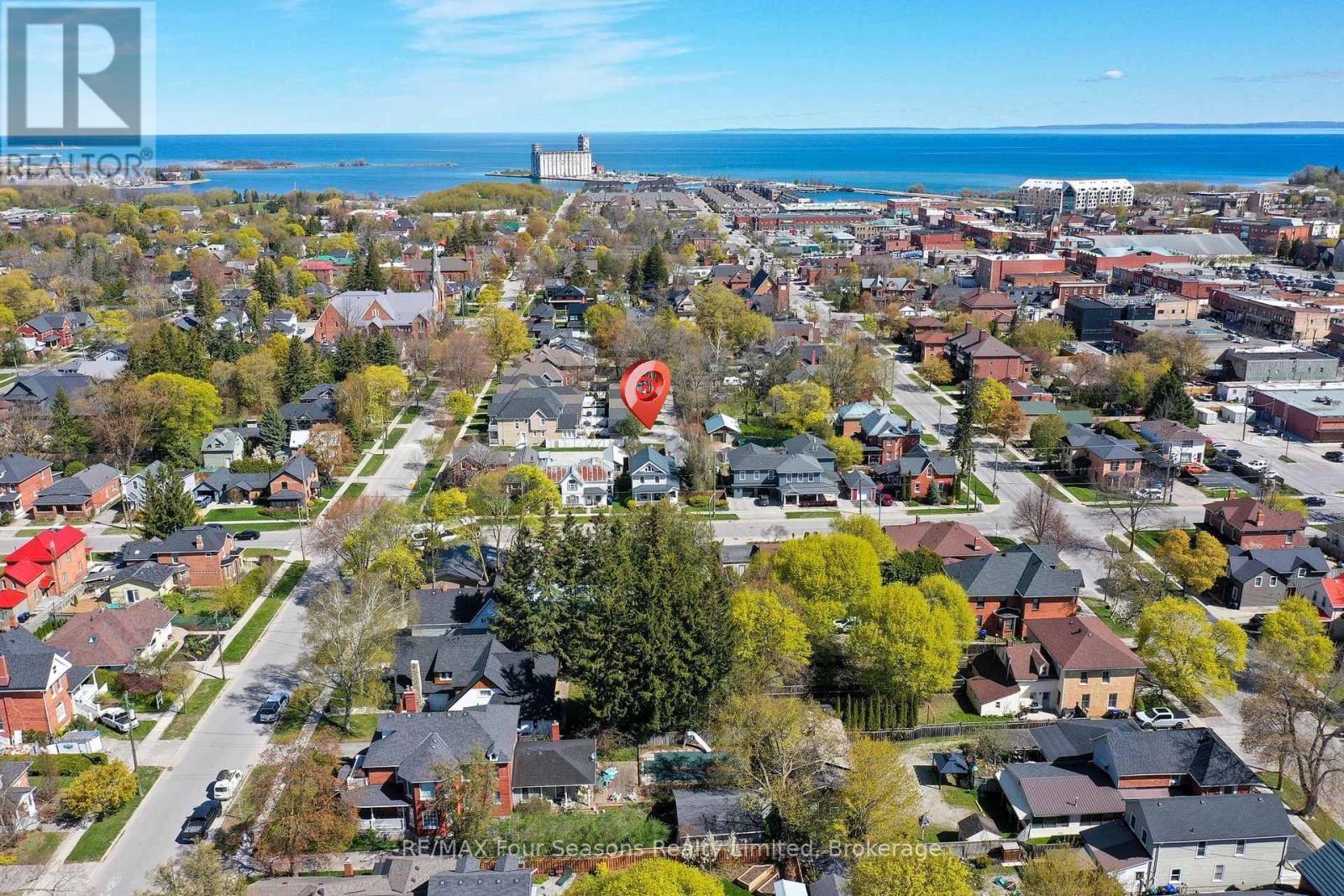 77 Fourth Street W, Collingwood, Ontario  L9Y 1R5 - Photo 4 - S13130582