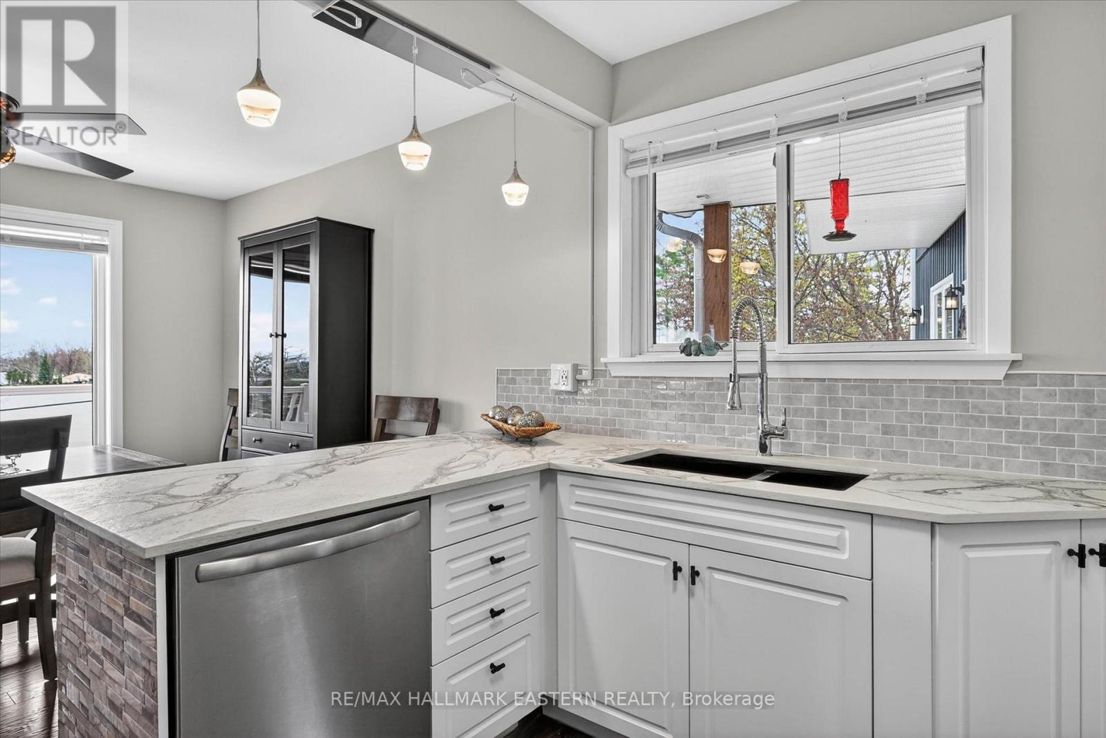 1258 Gail Park Drive, Selwyn, Ontario  K0L 1T0 - Photo 10 - X13130608