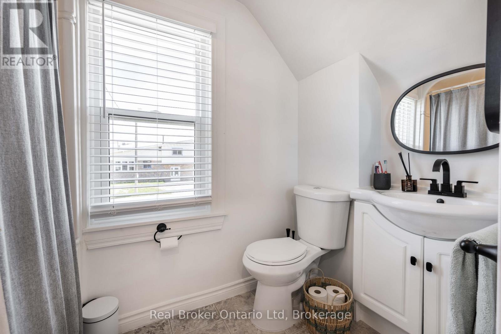 712 9th Avenue E, Owen Sound, Ontario  N4K 3E5 - Photo 14 - X13130392