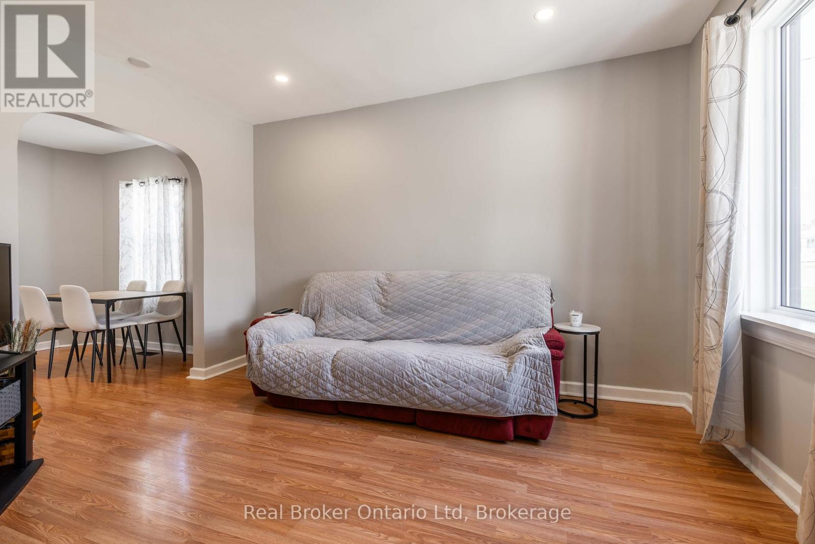 712 9th Avenue E, Owen Sound, Ontario  N4K 3E5 - Photo 4 - X13130392