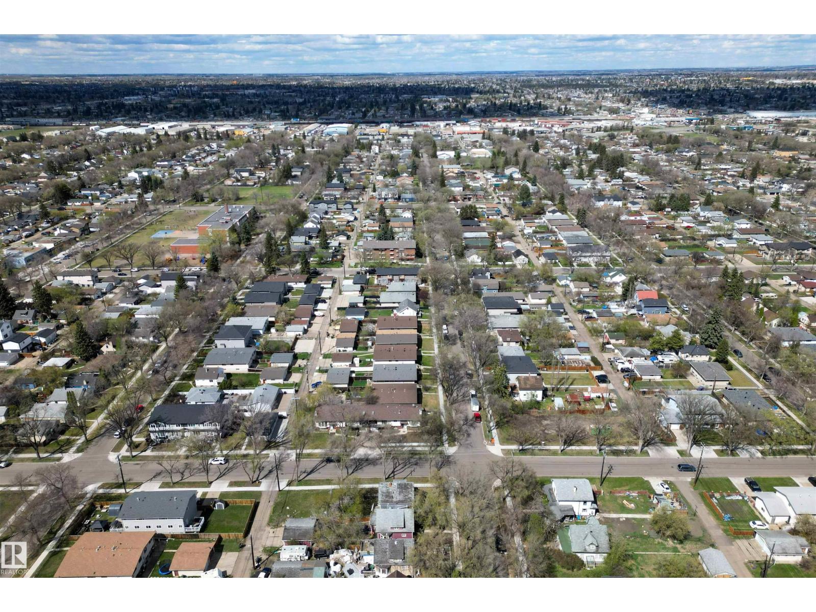 12028-30 88 St Nw, Edmonton, Alberta  T5B 3S4 - Photo 35 - E4487789