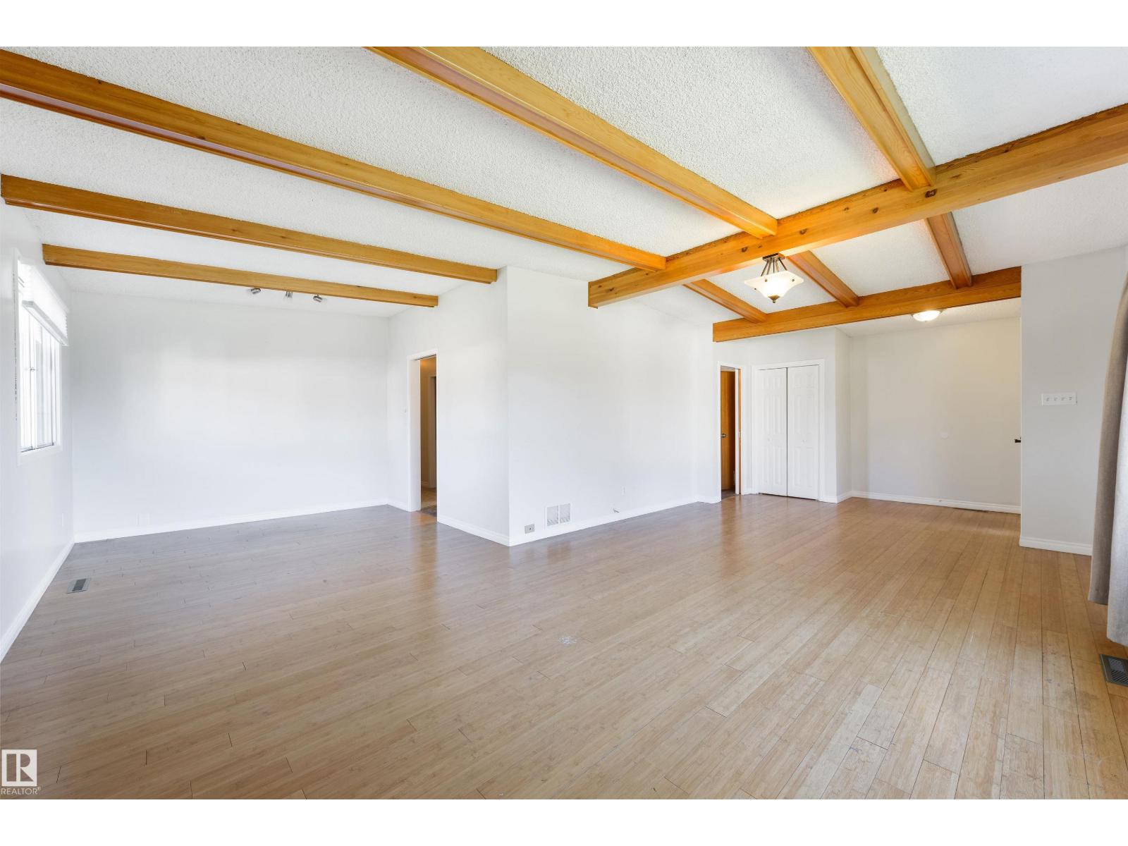 6134 37a Av Nw, Edmonton, Alberta  T6L 1H4 - Photo 11 - E4487792