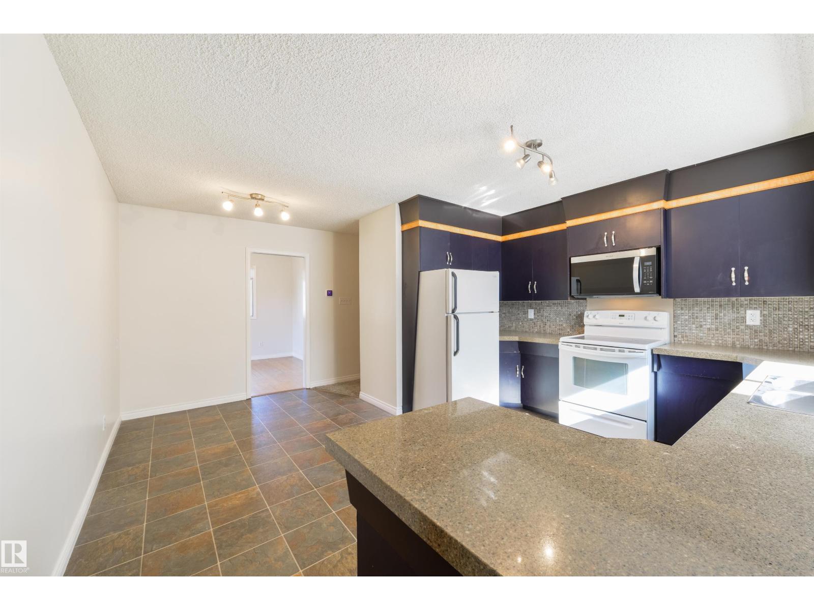 6134 37a Av Nw, Edmonton, Alberta  T6L 1H4 - Photo 18 - E4487792