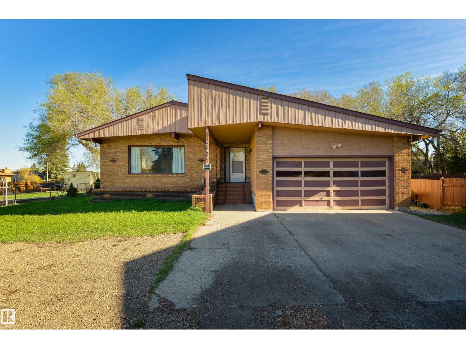 6134 37a Av Nw, Edmonton, Alberta  T6L 1H4 - Photo 4 - E4487792