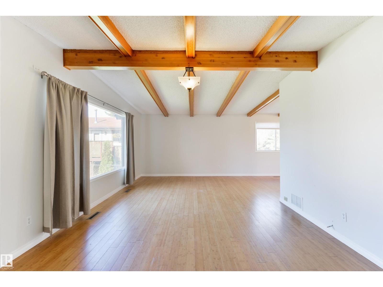 6134 37a Av Nw, Edmonton, Alberta  T6L 1H4 - Photo 7 - E4487792