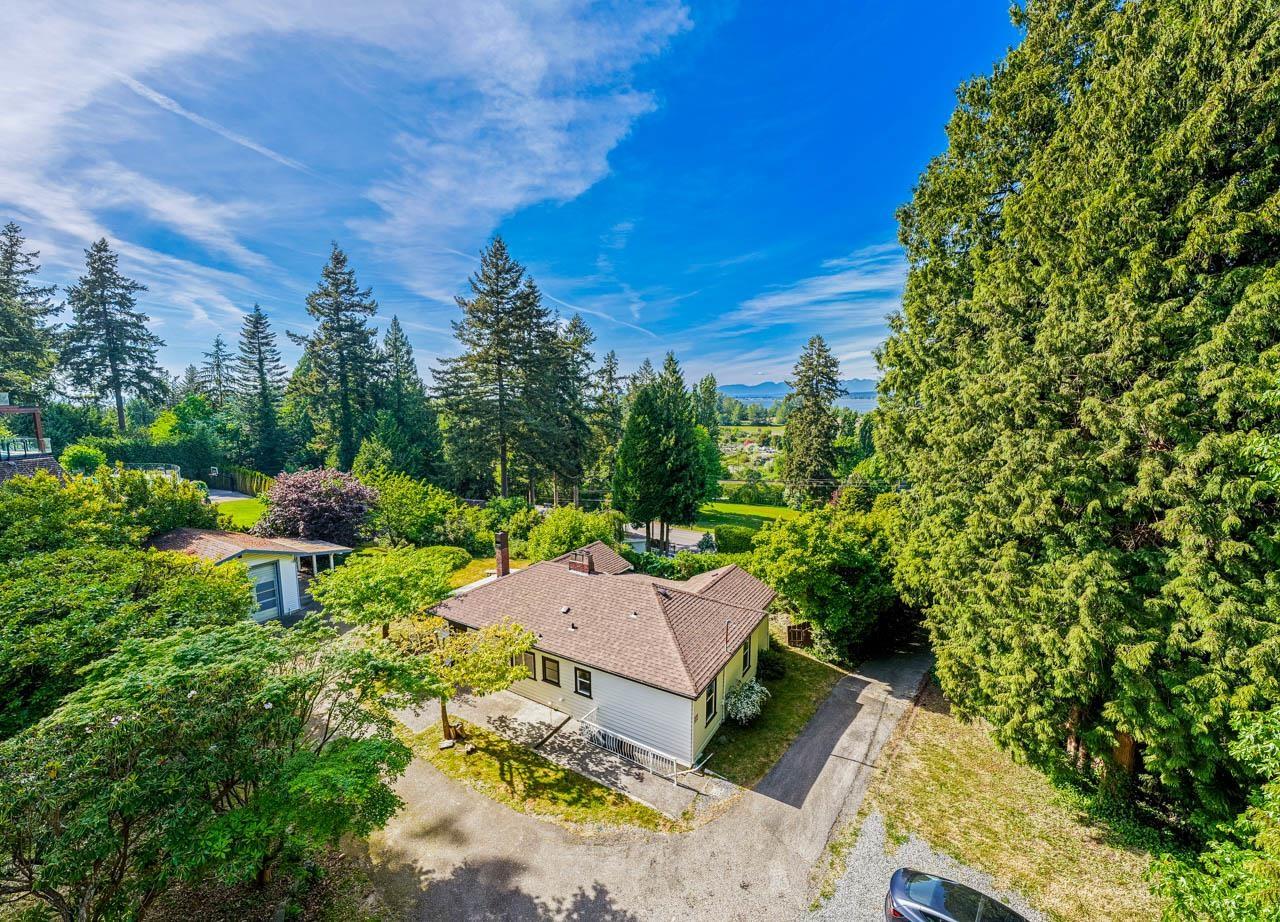 12520 Crescent Road, Surrey, British Columbia  V4A 2V3 - Photo 2 - R3123706