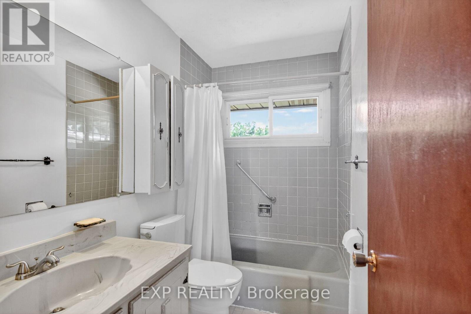 935 Pleasant Park Road, Ottawa, Ontario  K1G 1Z6 - Photo 19 - X13130394