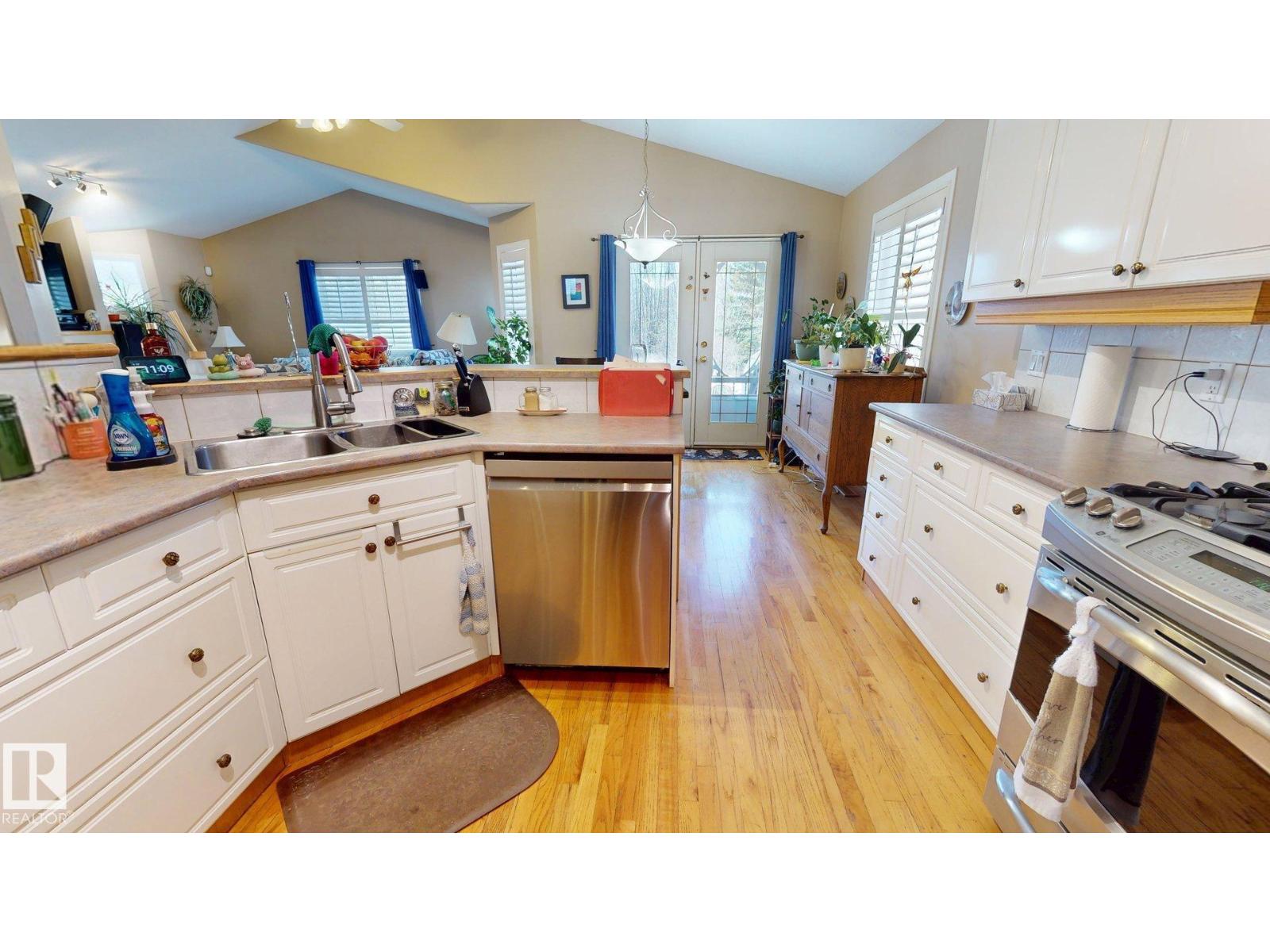 29 Second Av, Ardrossan, Alberta  T8E 2A2 - Photo 7 - E4487794