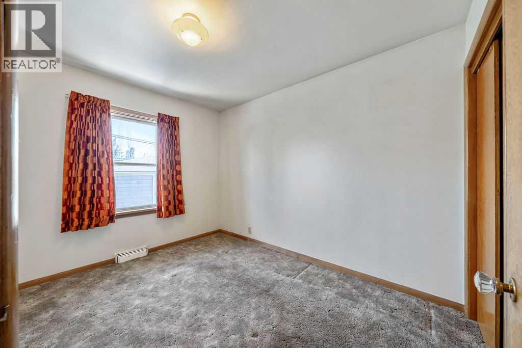 1447 Renfrew Drive NE, Calgary, Alberta  T2E 5J4 - Photo 9 - A2310914
