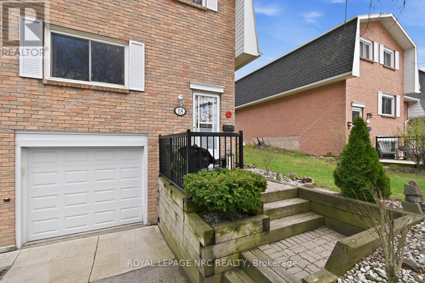 18 - 185 Denistoun Street, Welland, Ontario  L3C 6J6 - Photo 4 - X13130528