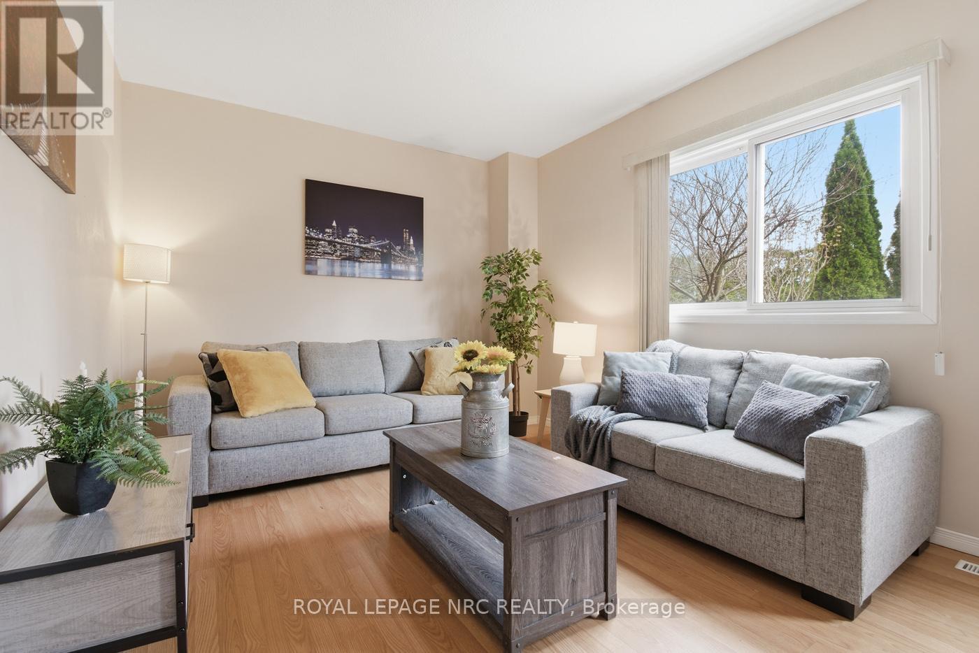 18 - 185 Denistoun Street, Welland, Ontario  L3C 6J6 - Photo 5 - X13130528
