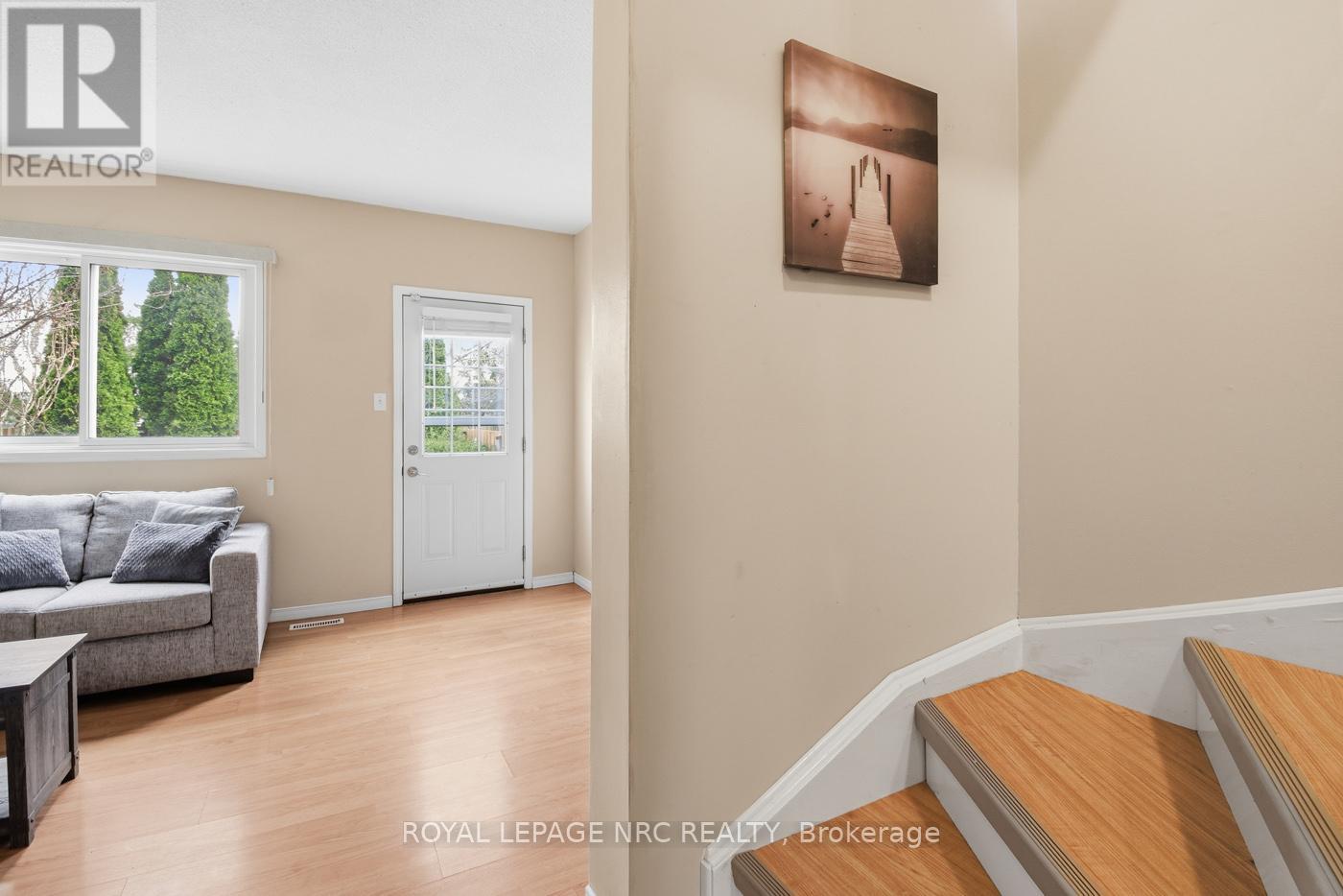 18 - 185 Denistoun Street, Welland, Ontario  L3C 6J6 - Photo 8 - X13130528