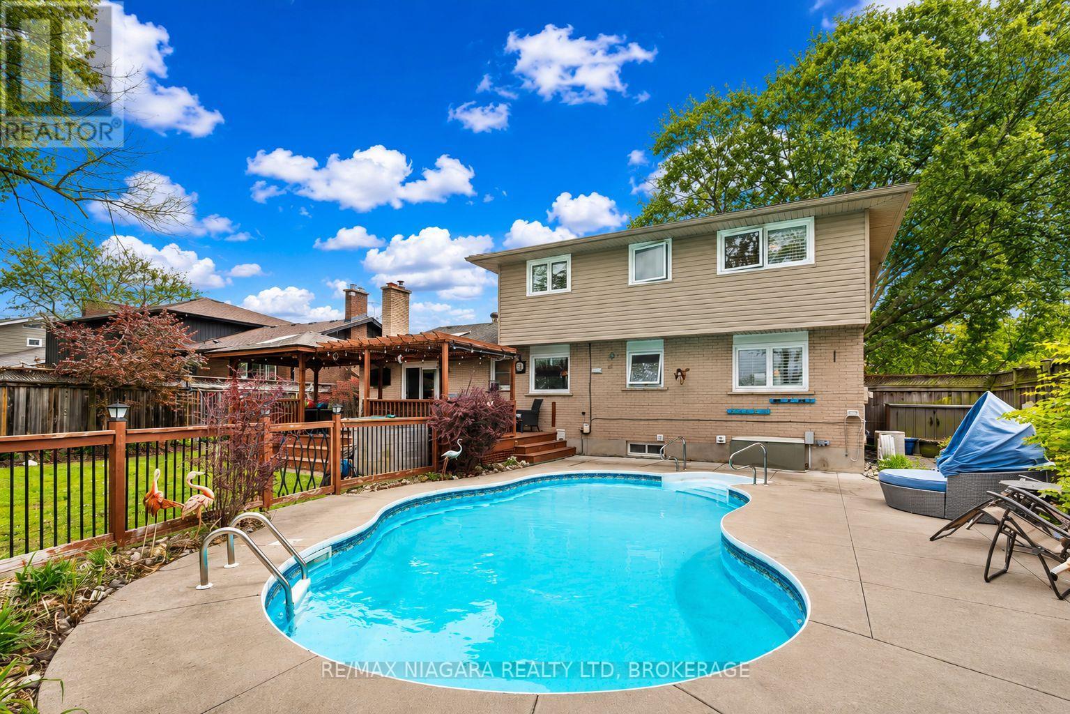 67 Dalewood Drive, Kitchener, Ontario  N2A 1G3 - Photo 5 - X13130536