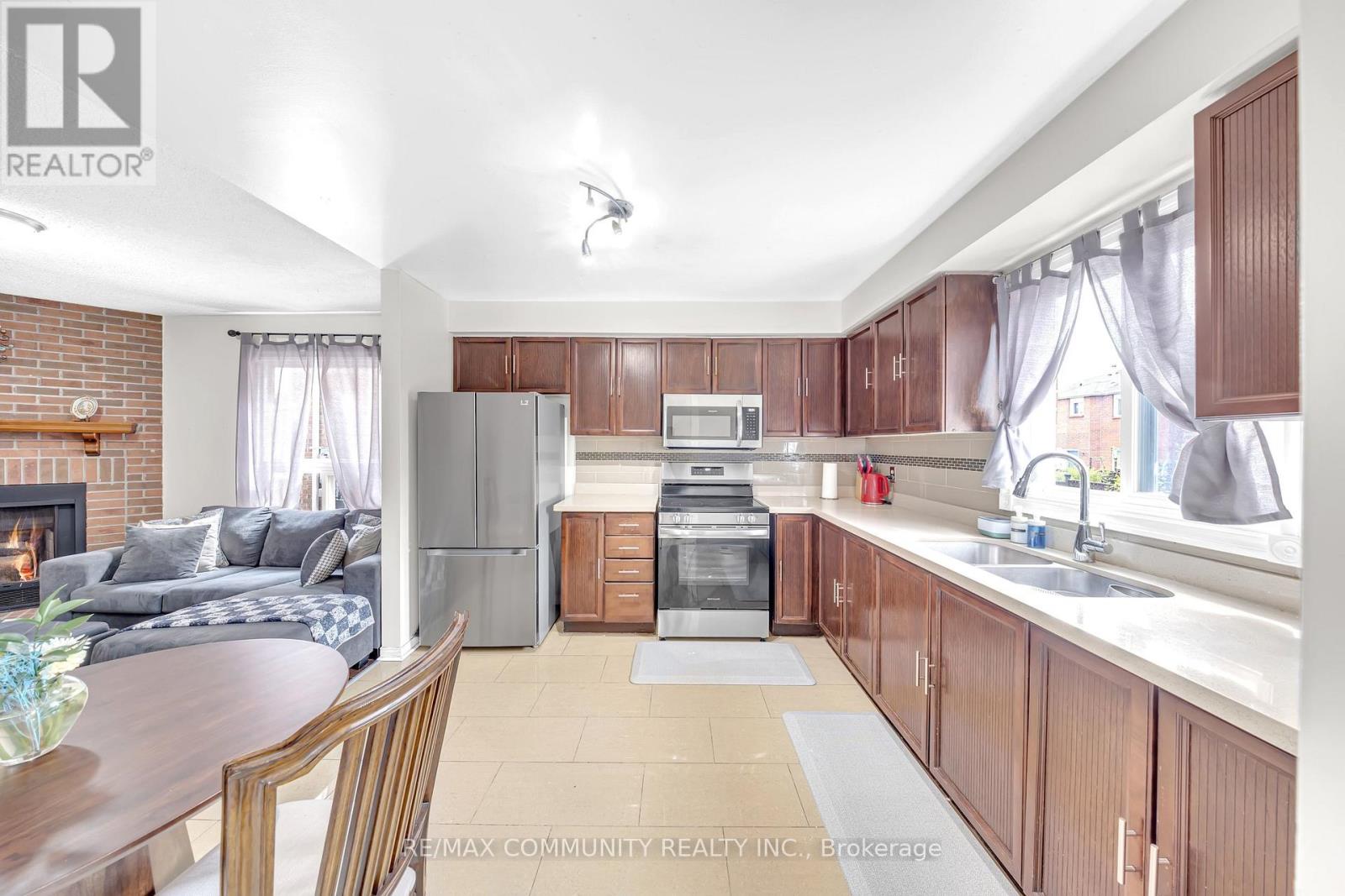 43 Muirbank Boulevard, Toronto, Ontario  M1C 4S7 - Photo 11 - E13129568
