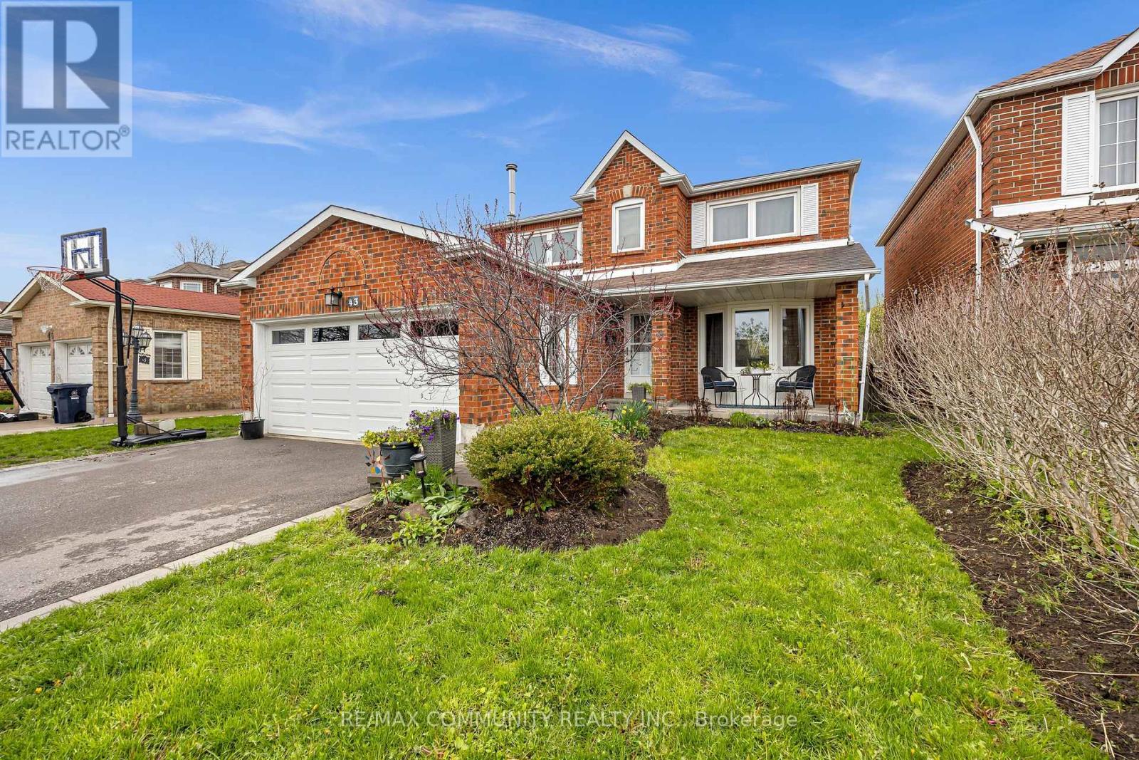 43 Muirbank Boulevard, Toronto, Ontario  M1C 4S7 - Photo 4 - E13129568