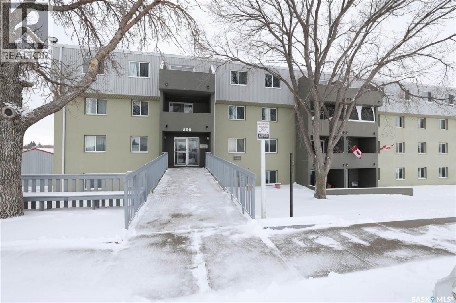 101 590 Laurier Street, Moose Jaw, Saskatchewan  S6H 6X6 - Photo 1 - SK036009