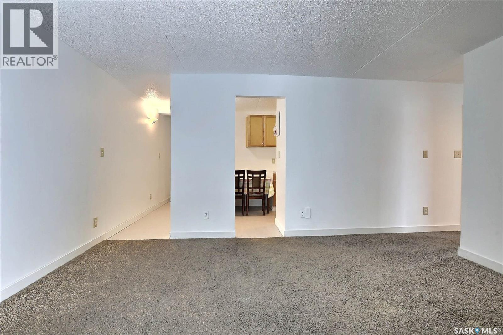 101 590 Laurier Street, Moose Jaw, Saskatchewan  S6H 6X6 - Photo 4 - SK036009