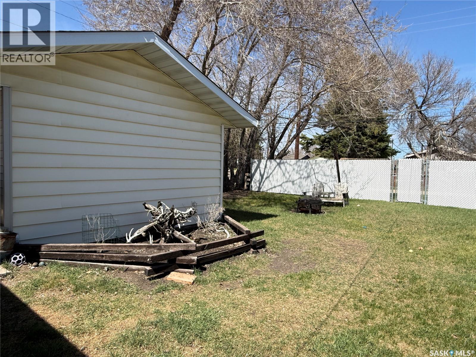 374 8th Avenue W, Melville, Saskatchewan  S0A 2P0 - Photo 34 - SK035962
