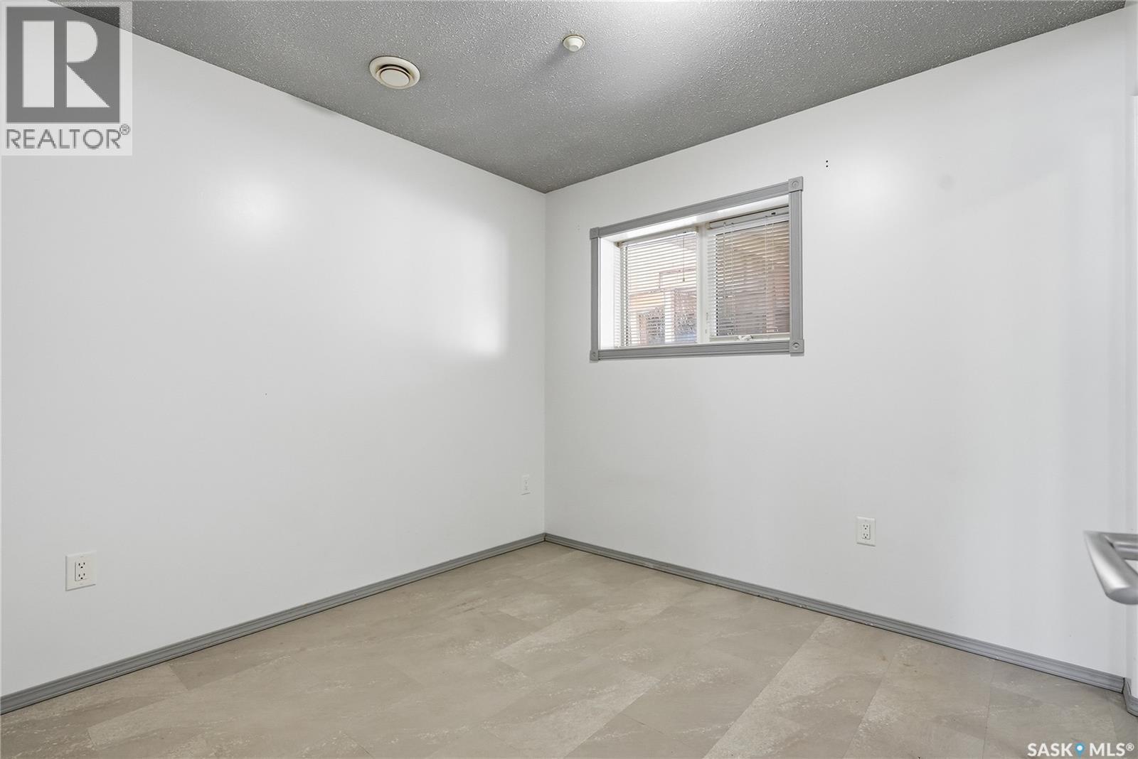 807 115th Street E, Saskatoon, Saskatchewan  S7N 3W5 - Photo 38 - SK035901