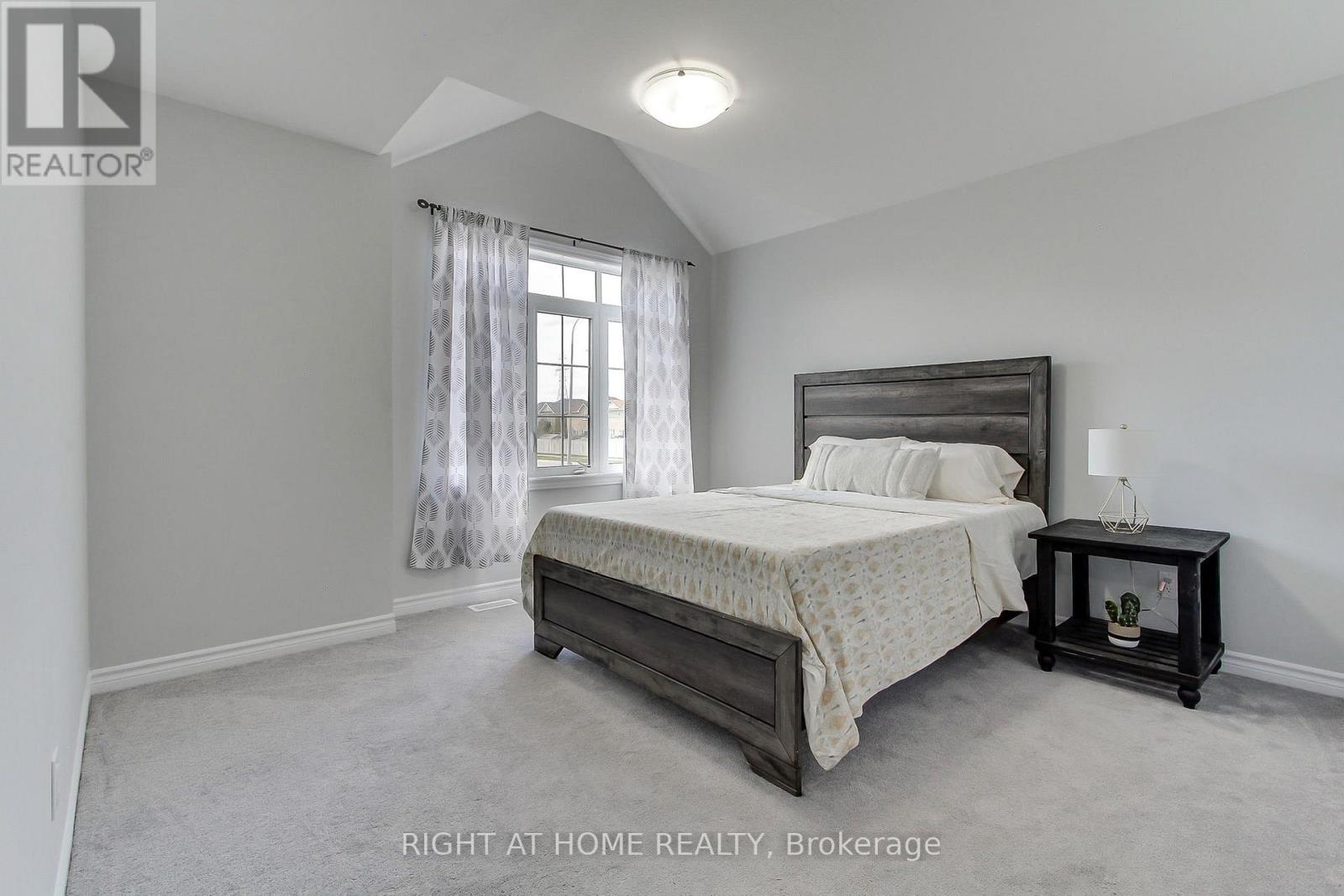 3 Bremner Street, Whitby, Ontario  L1R 1W5 - Photo 31 - E13130376