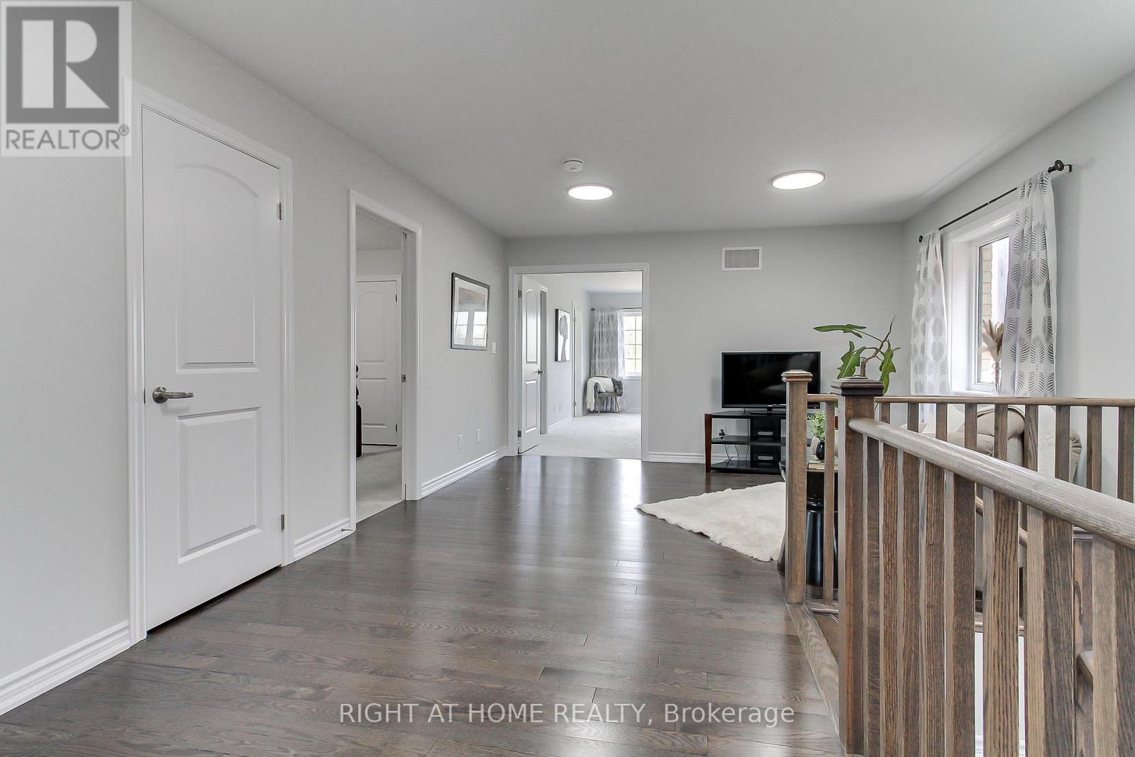 3 Bremner Street, Whitby, Ontario  L1R 1W5 - Photo 26 - E13130376