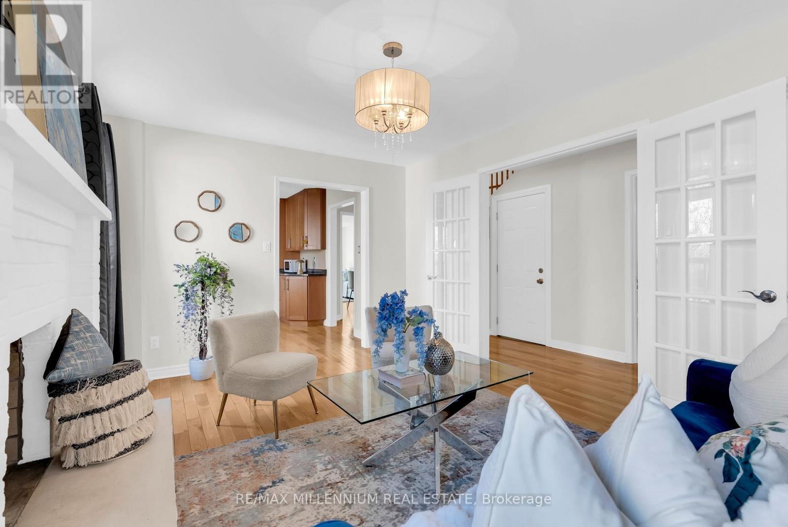 20 Kesteven Crescent, Brampton, Ontario  L6W 4E1 - Photo 8 - W12976458