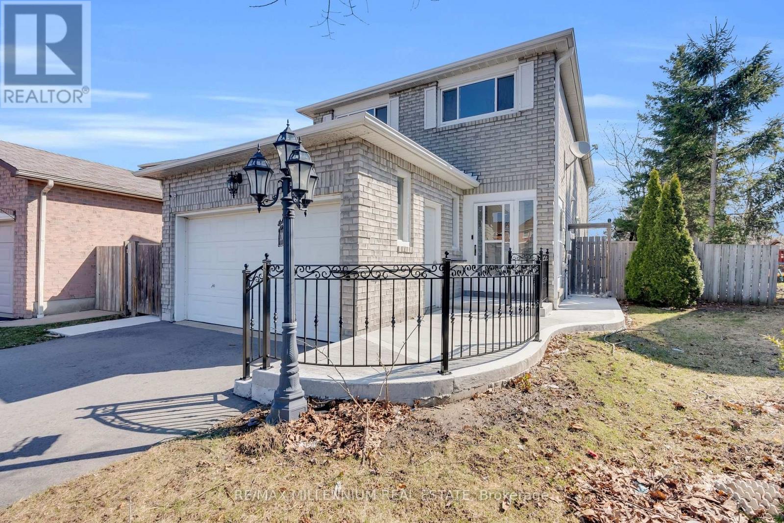 20 Kesteven Crescent, Brampton, Ontario  L6W 4E1 - Photo 3 - W12976458