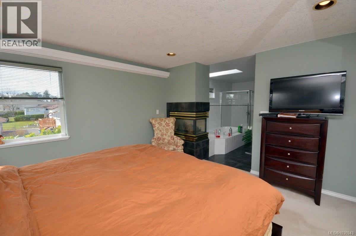 B 1143 Greenwood Ave, Esquimalt, British Columbia  V9A 5K7 - Photo 14 - 1036943