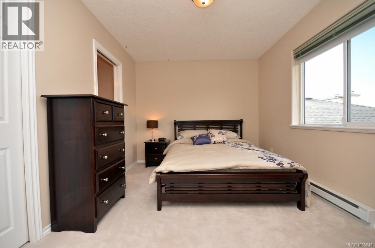 B 1143 Greenwood Ave, Esquimalt, British Columbia  V9A 5K7 - Photo 17 - 1036943