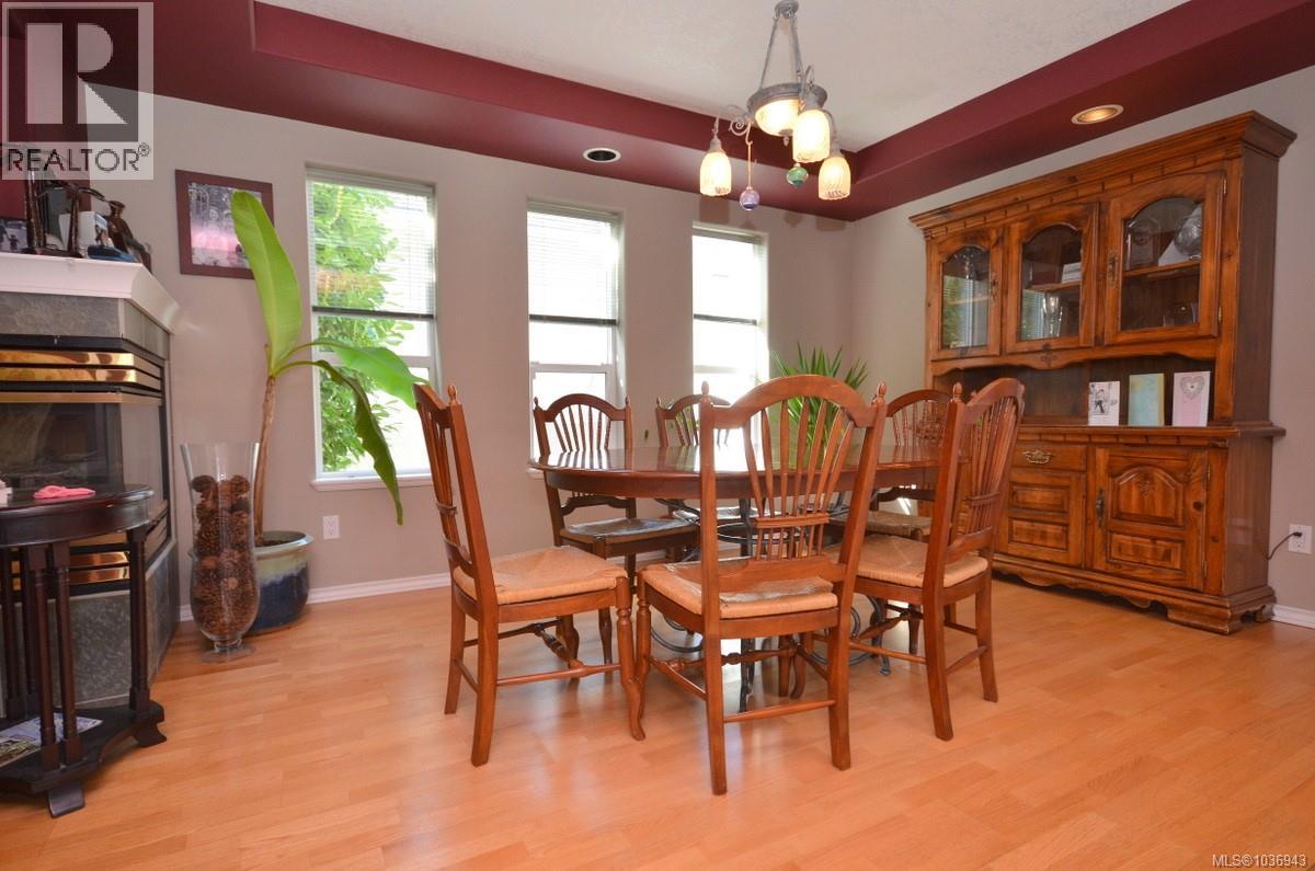 B 1143 Greenwood Ave, Esquimalt, British Columbia  V9A 5K7 - Photo 3 - 1036943