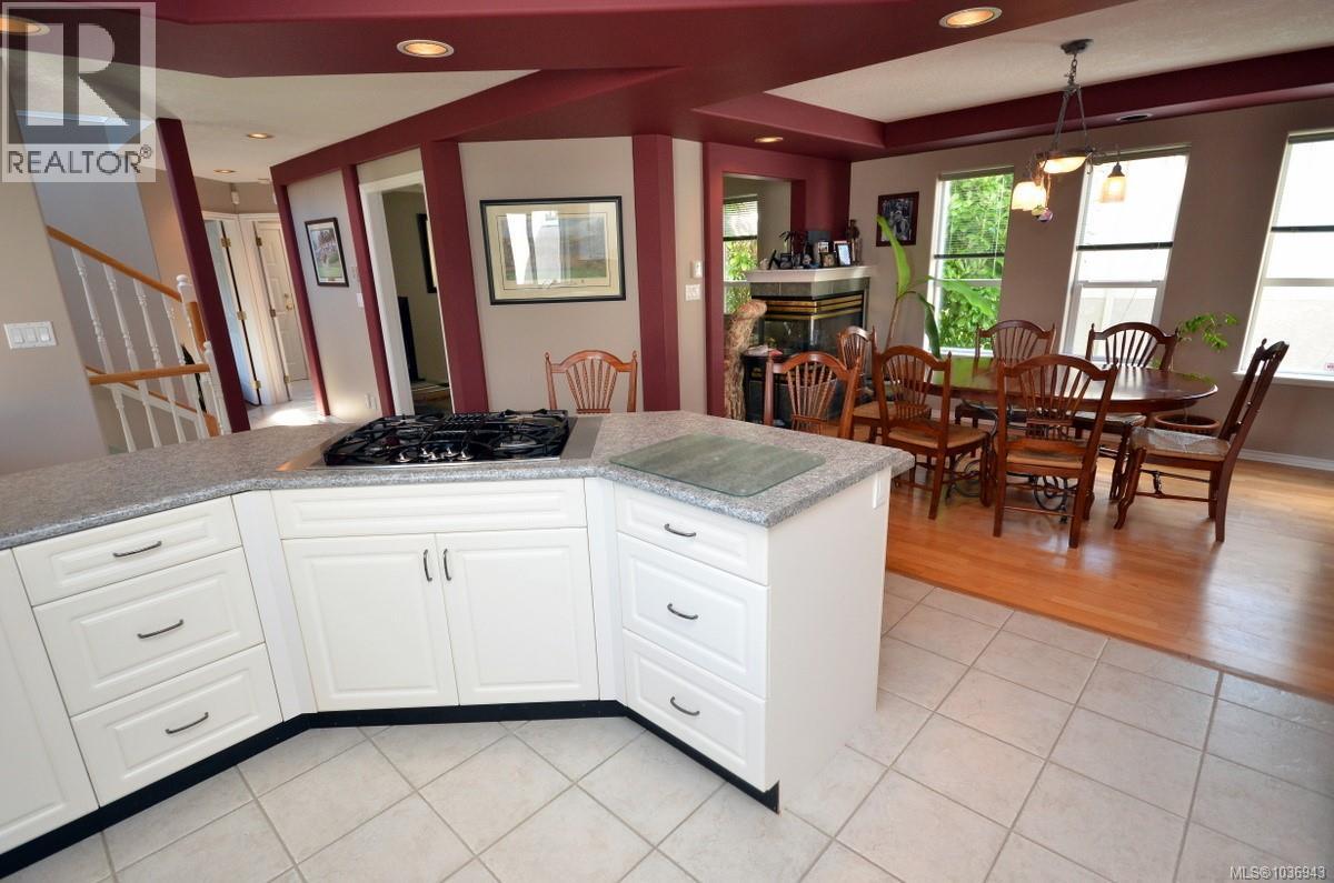 B 1143 Greenwood Ave, Esquimalt, British Columbia  V9A 5K7 - Photo 5 - 1036943