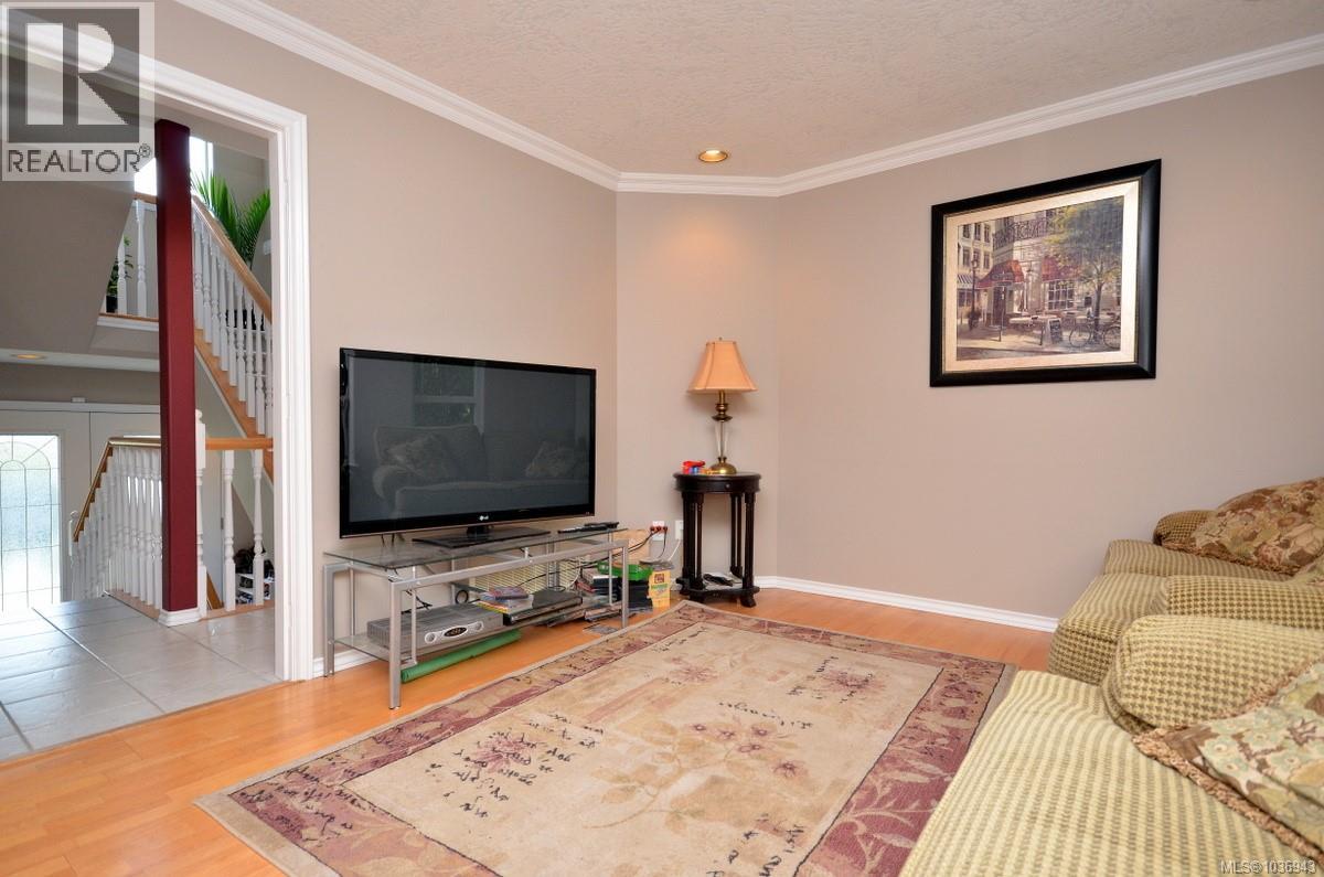 B 1143 Greenwood Ave, Esquimalt, British Columbia  V9A 5K7 - Photo 7 - 1036943