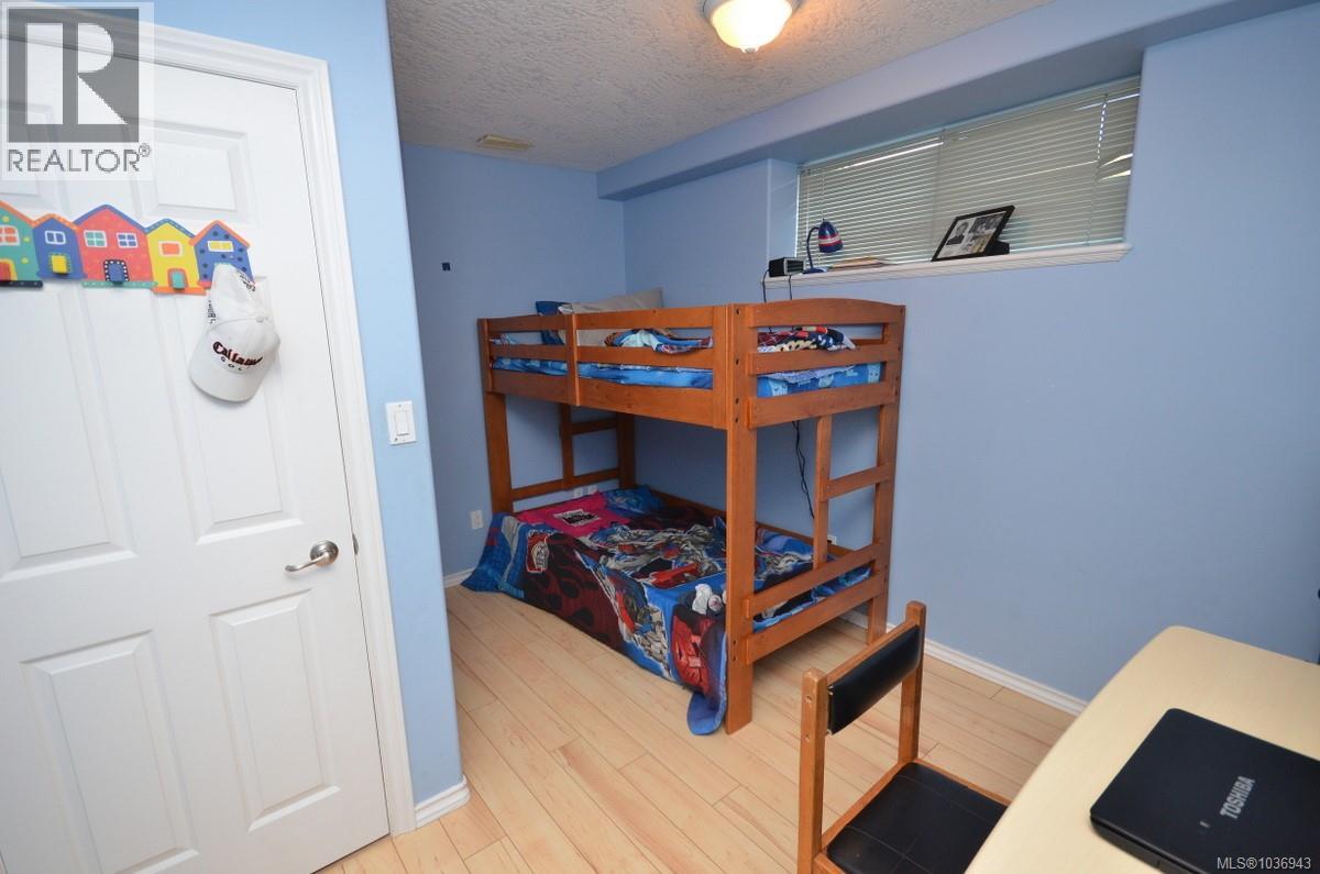 B 1143 Greenwood Ave, Esquimalt, British Columbia  V9A 5K7 - Photo 8 - 1036943